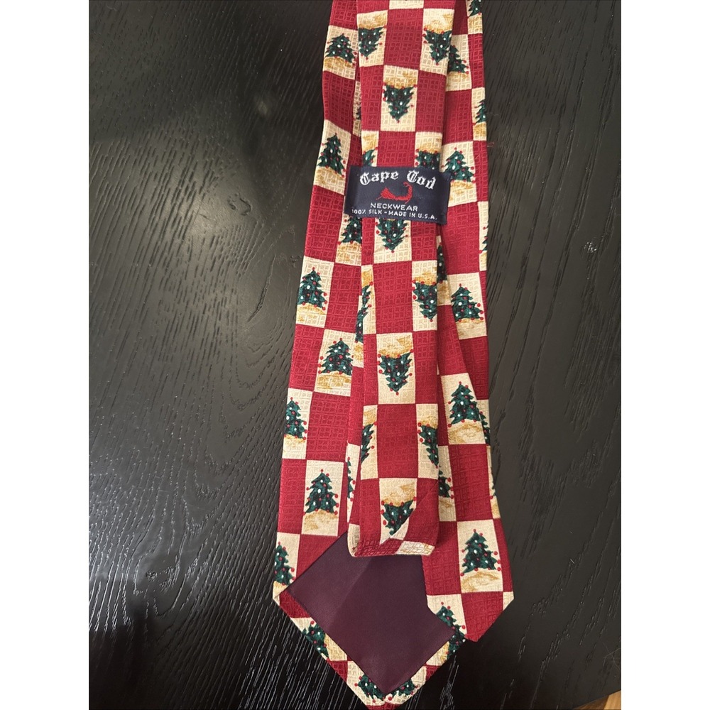 Cape Cod Christmas Tree Necktie 100% Silk Made In USA - Picture 4 of 4